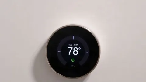 Universal Electronics and Eneco launch the TIDE Touch smart thermostat with humidity and proximity sensors
