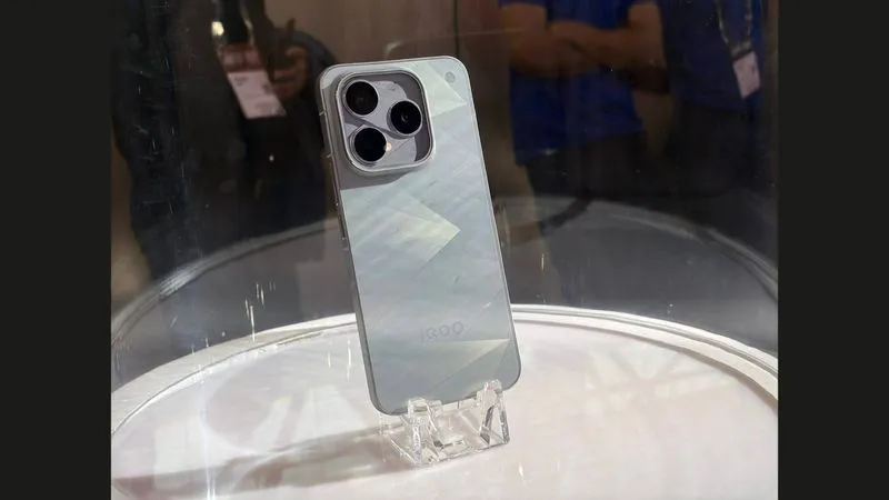 iQOO 16 Confirmed for India With Snapdragon 8 Elite Extreme Gen 6