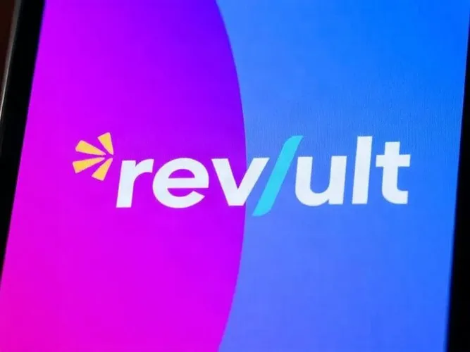 Test Revolut : la banque mobile qui met tout au même endroit