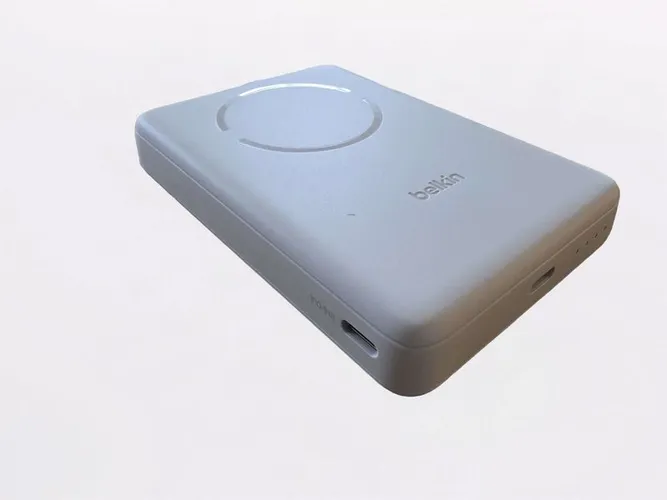 Belkin BoostCharge Slim Magnetic Power Bank 10K review: the ultra-thin magnetic battery