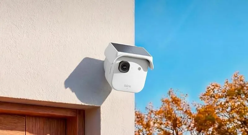 Blink Solaris 2K+ solar camera at €47.99 on Amazon.fr (was €119.99) — 60% off