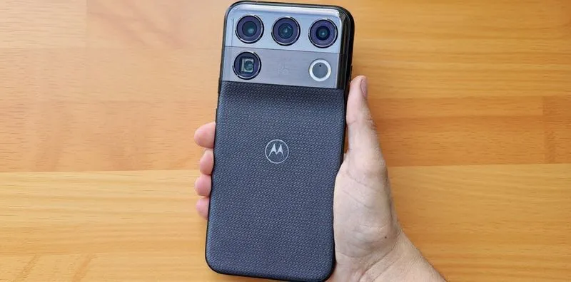 Motorola Signature 27: Elite Extreme Gen 6 Coming to US
