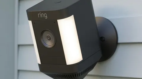 Ring Spotlight Cam Plus (battery, black) at €69.99 at Boulanger (was €149.99): 53% off