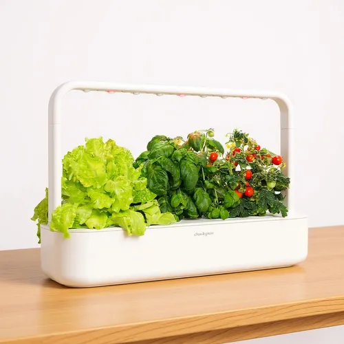 Jardin d’intérieur connecté Click & Grow Smart Garden 9 PRO à 209,95 $ chez Click & Grow (au lieu de 299,95 $) : −30 %