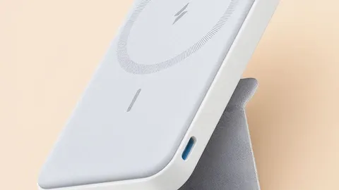 Anker 622 MagGo 5,000mAh magnetic power bank at $25.98 on Amazon (was $47.99)