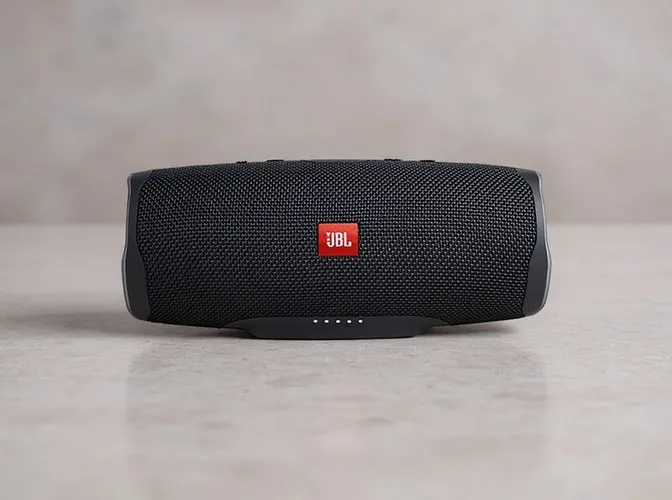 JBL Charge Essential 2 a 99 € da MediaWorld (prima 159,99 €): −38%